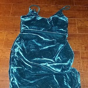 Velvet emerald green party dress